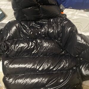 BRAND NEW Men’s artizia super puff size small